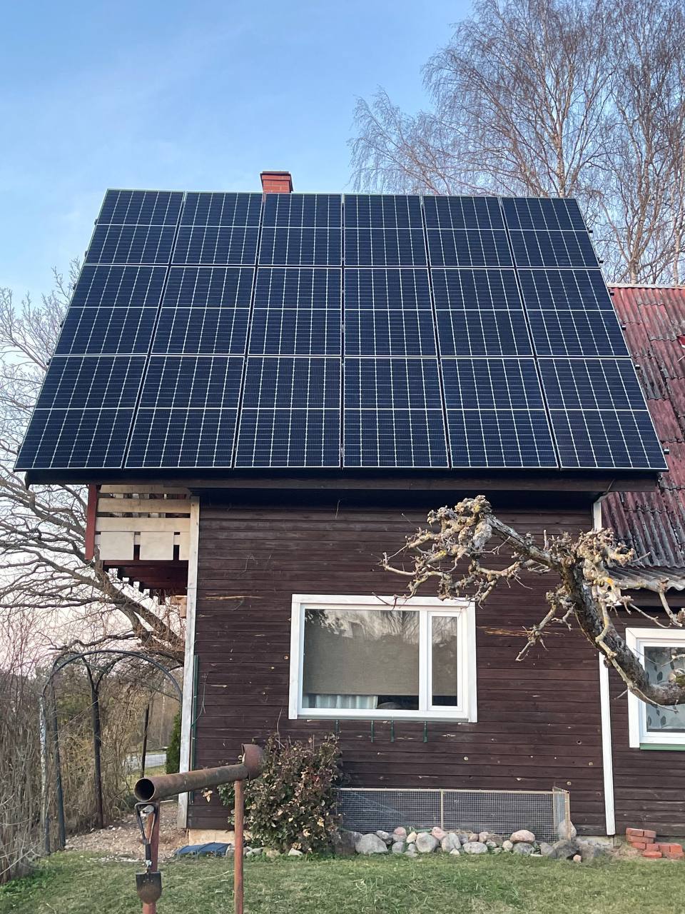 Trapezoidal sheet roof
